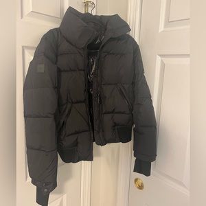 SAM black cropped puffer coat